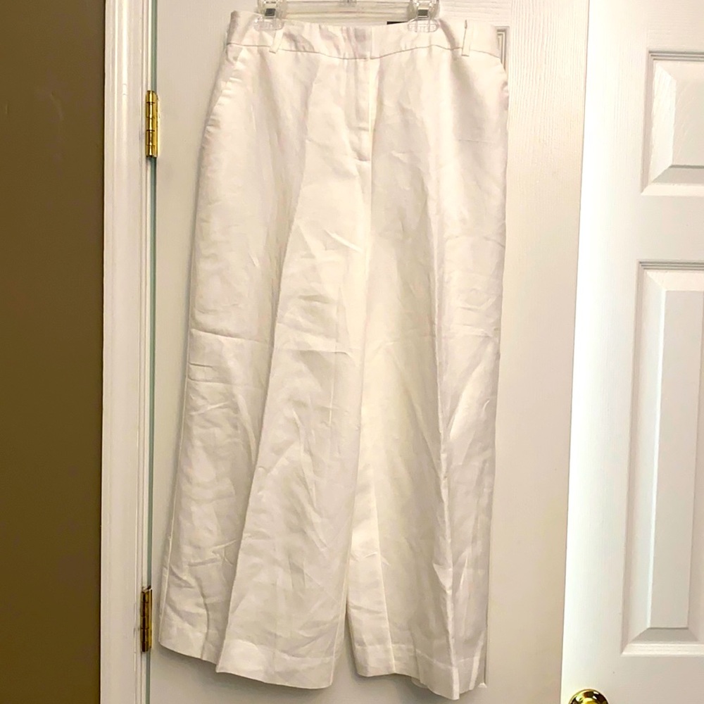Brand New. Linen Blend Crop Pants